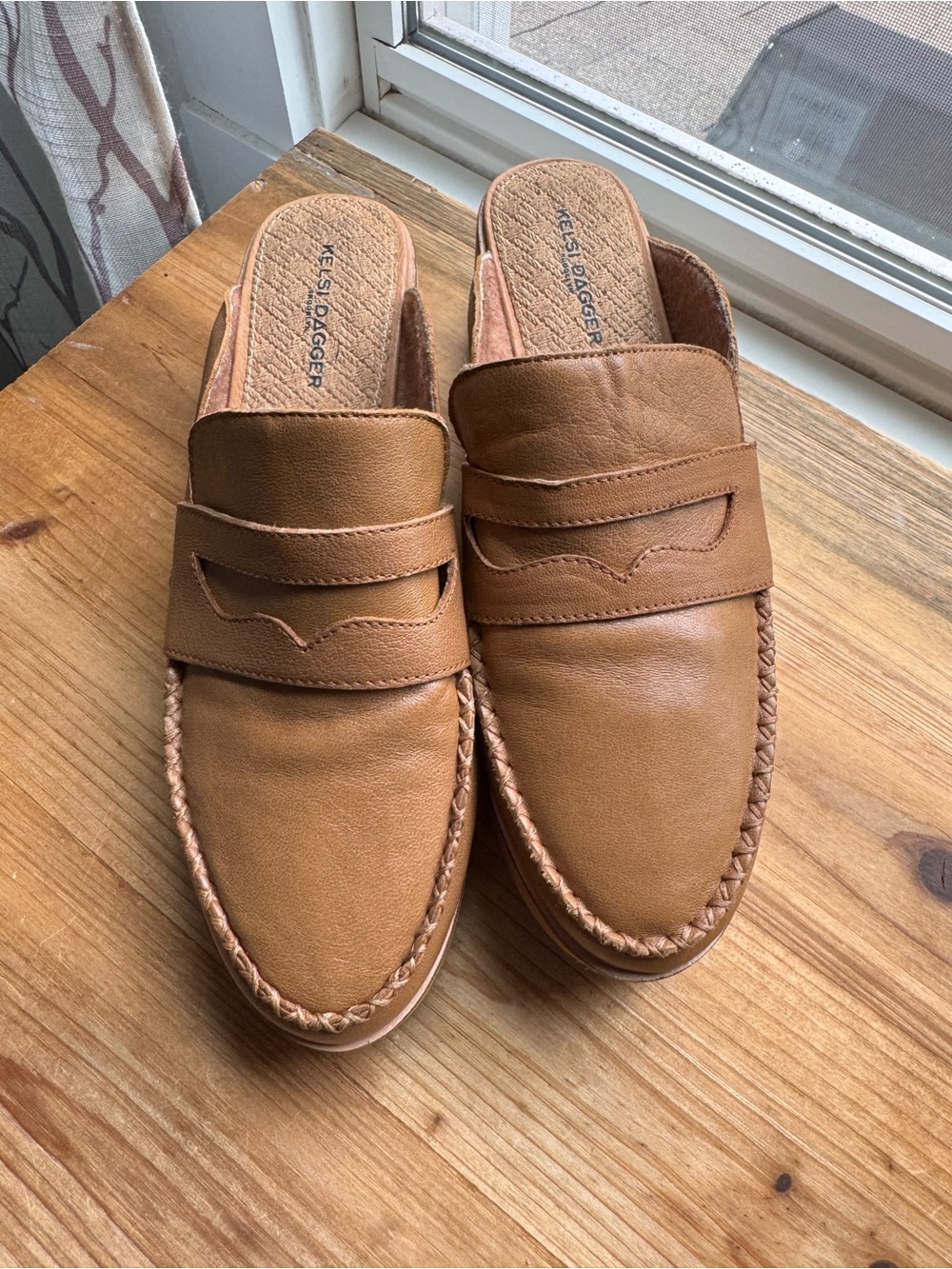 Kelsi Dagger Clogs Shoes 9.5 - Picture 6 of 8